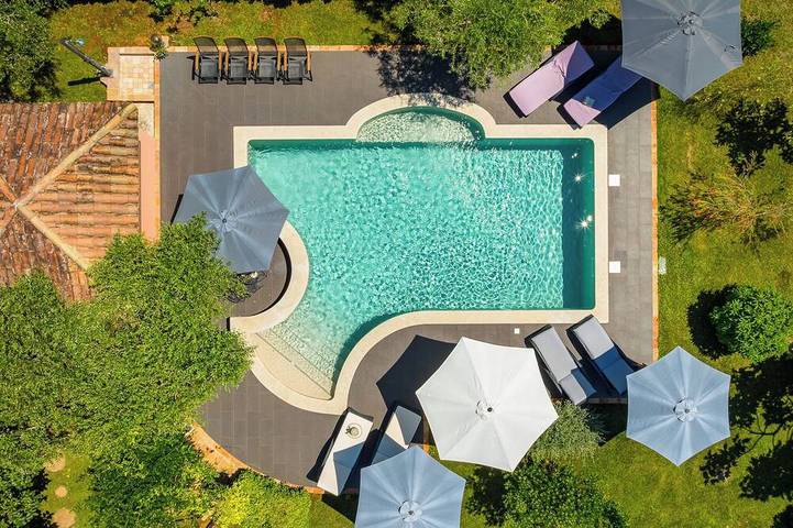 Ferienwohnung für 4 Personen, mit Terrasse und Garten sowie Whirlpool - 1