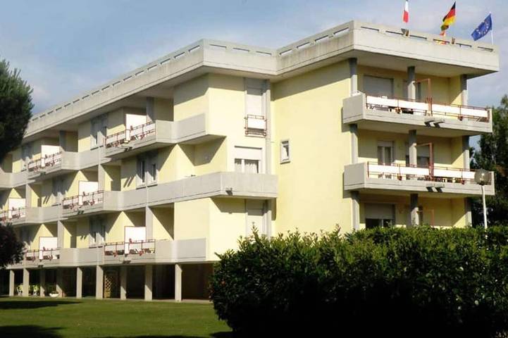 Ferienwohnung für 4 Personen, mit Balkon und Pool