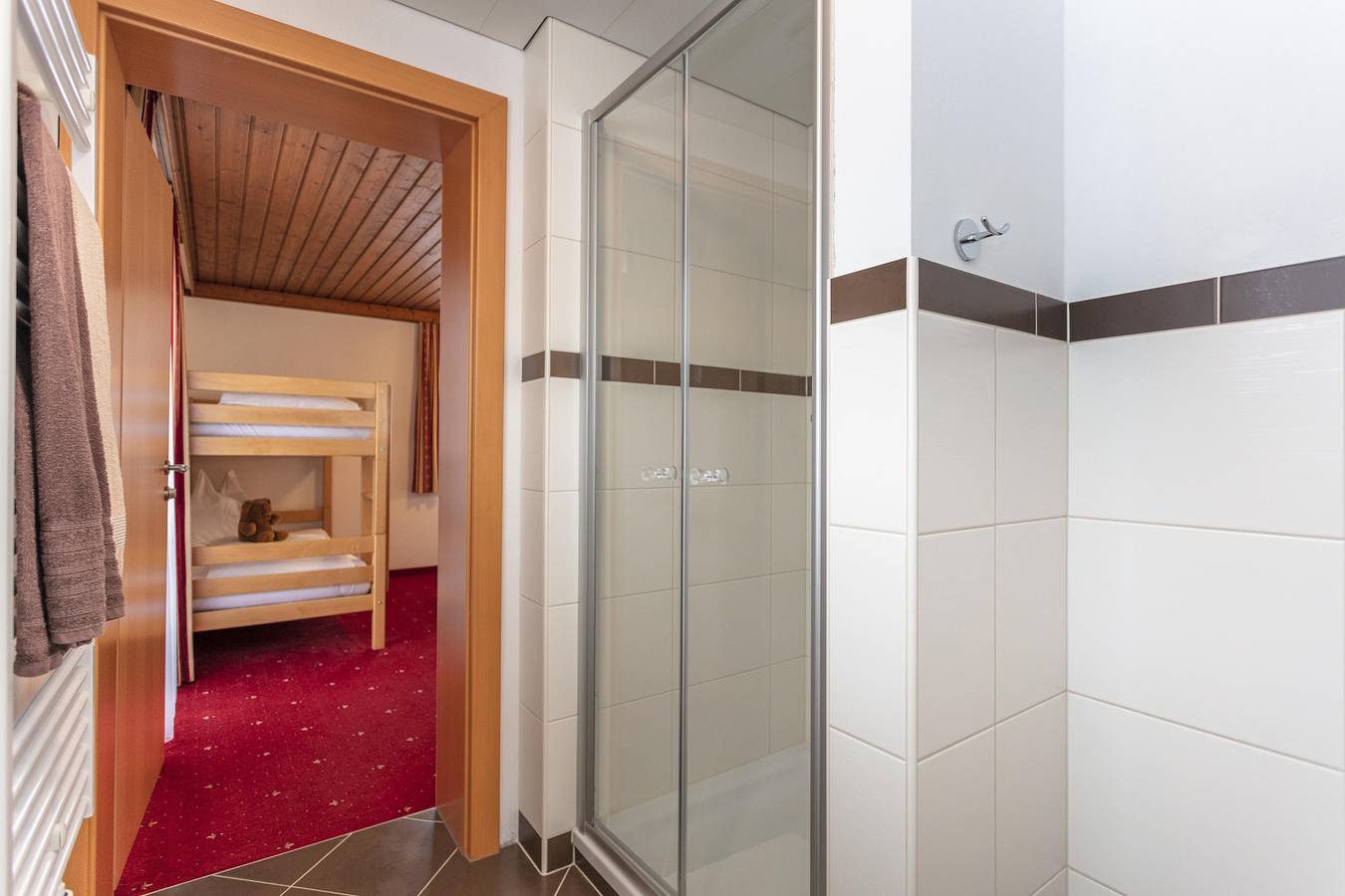 Ganze Ferienwohnung, Appartment A, 1 Schlafraum, Dusche/Wc in Hinterthal, Steinernes Meer