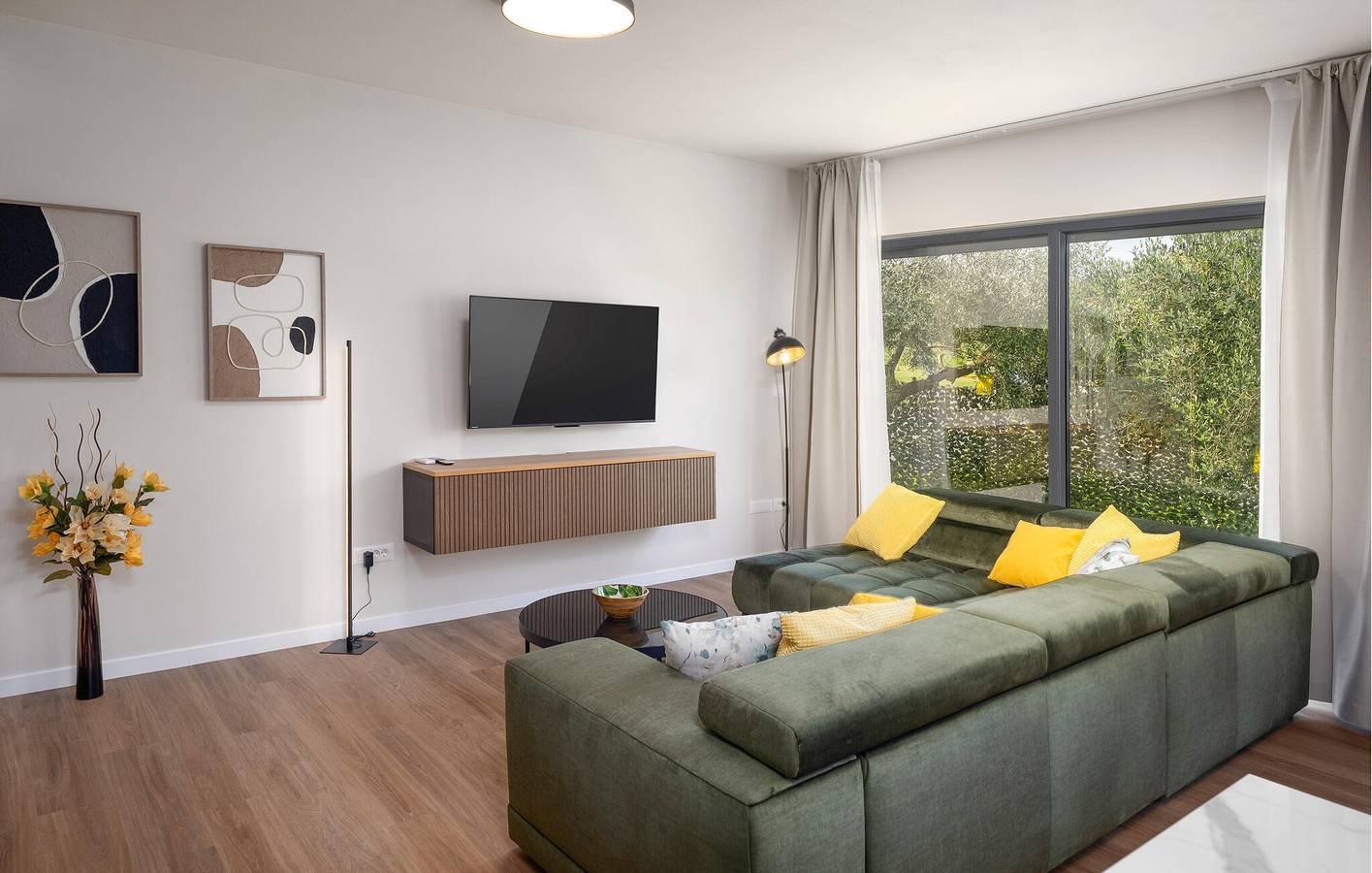 Gezellige accommodatie op 1,5 km van het strand: wifi, airco, terras en parkeergelegenheid! in Vrsar, Općina Vrsar