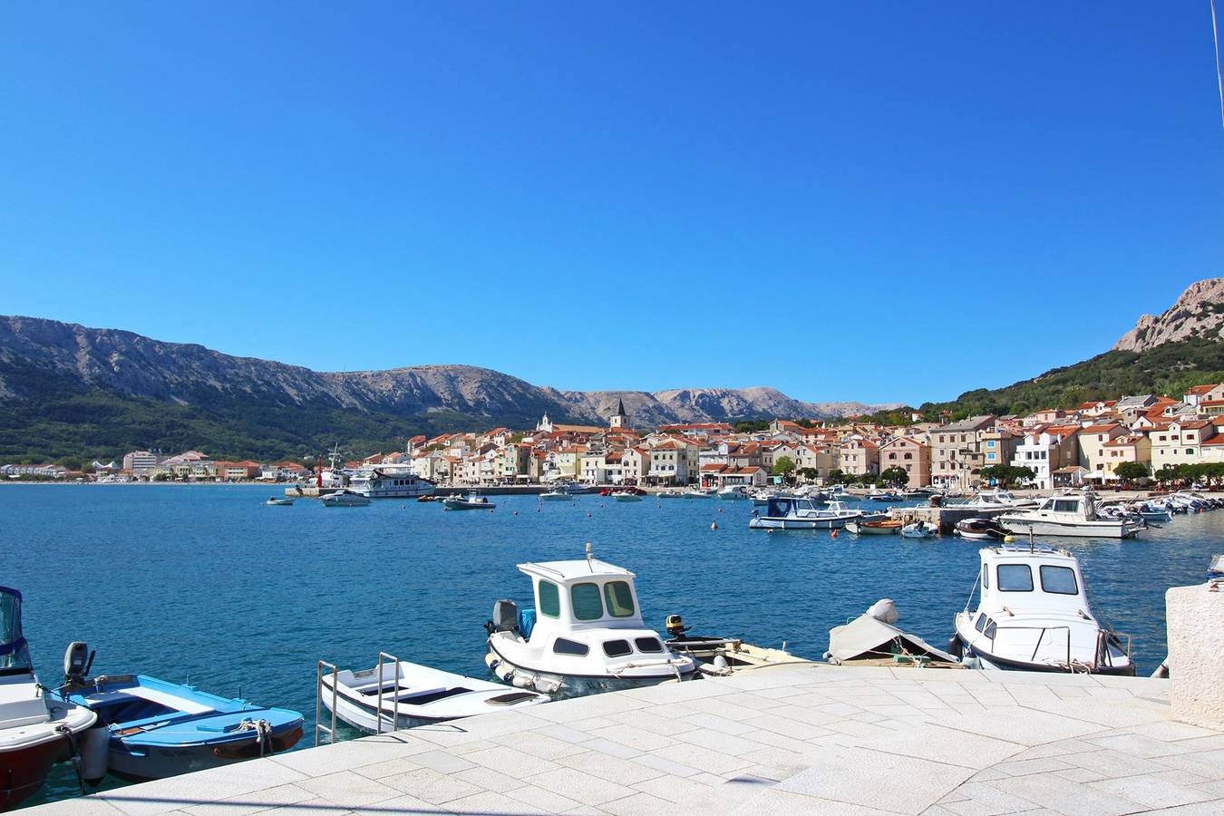 Ganze Wohnung, Studio Apartment Bugi - mit Balkon in Baska, Krk