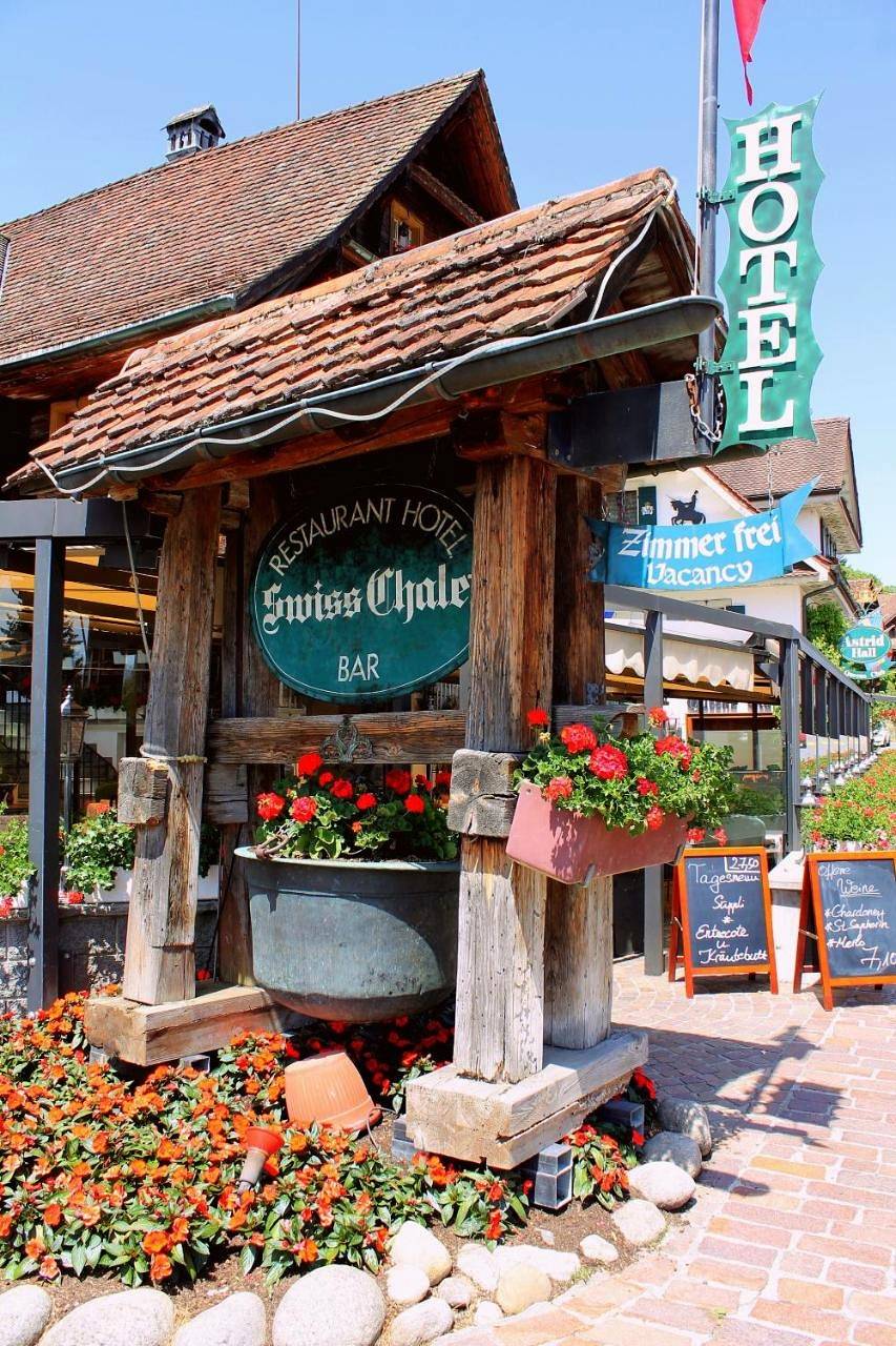 Swiss-Chalet Merlischachen - Historik Chalet-Hotel Lodge in Küssnacht (SZ), Vierwaldstättersee