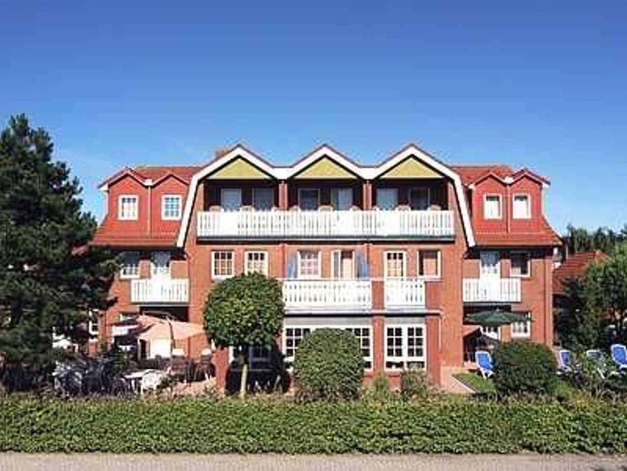 Doppelzimmer in der Hotel-Pension Störtebeker - Doppelzimmer Nichtraucher Kategorie I in Bensersiel, Esens