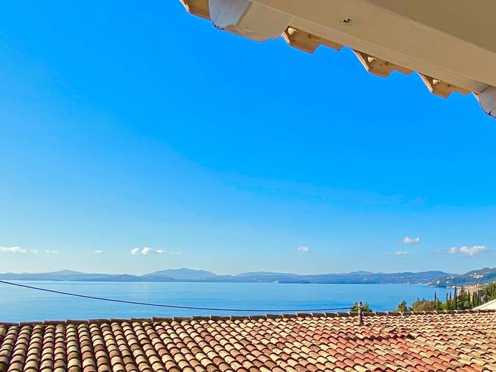 Διαμερίσματα διακοπών για 4 άτομα, με Μπαλκόνι και Πισίνα στο Νησάκι
