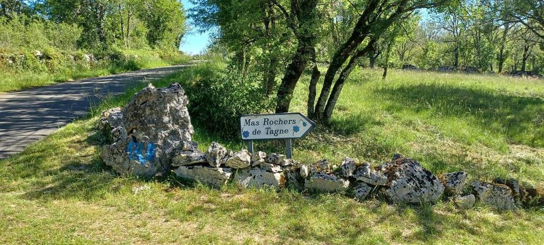 Location de vacances pour 5 personnes, avec jardin ainsi que vue et terrasse à Sauliac-sur-Célé - 4