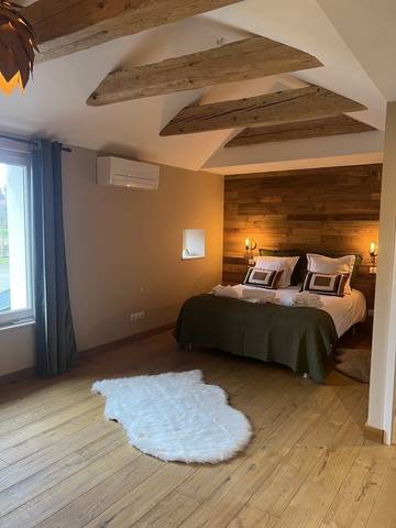 Cottage pour 4 personnes, avec sauna ainsi que jacuzzi et jardin à Champdray