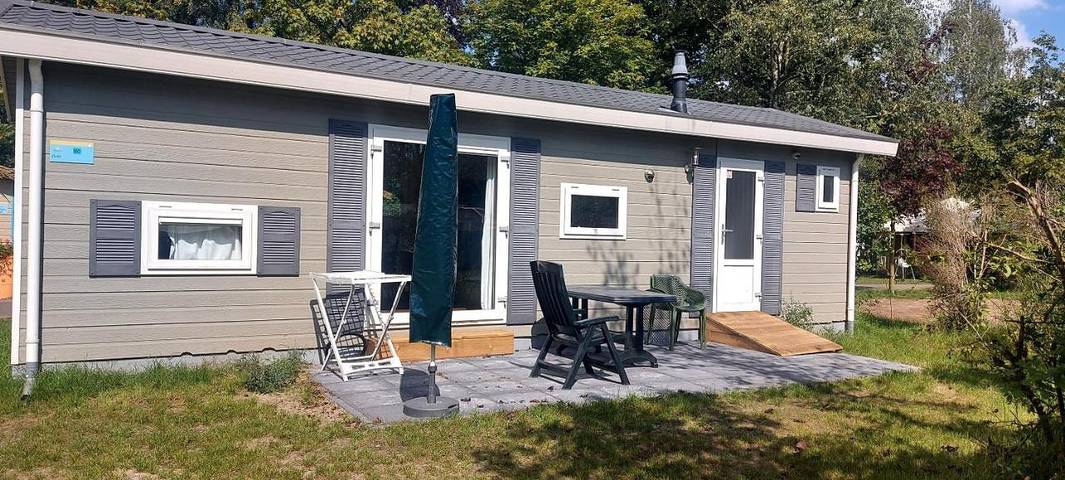 Camping für 6 Personen, mit Terrasse und Garten sowie Pool und Ausblick in Voorthuizen