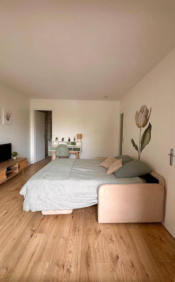 Gîte pour 2 personnes, avec jardin à Fontenay-aux-Roses