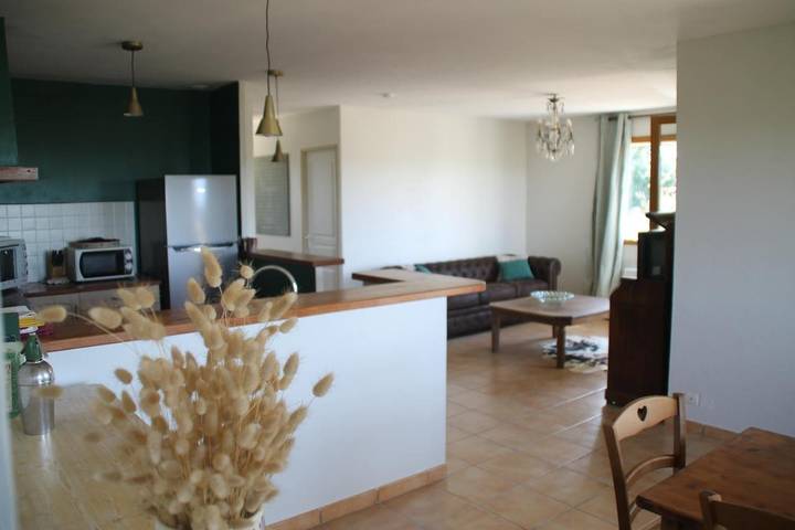 Location de vacances pour 4 personnes, avec jardin et vue à Saint-Cirgue - 4