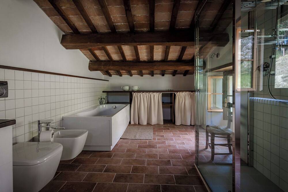 Private Garden & Pool: your oasis in Romagna-Toscana in Tredozio, Provincia de Forlì-Cesena