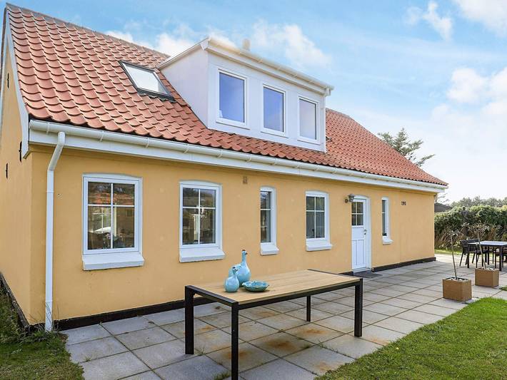 Ferienhaus für 8 Personen, mit Balkon und Terrasse in Løkken
