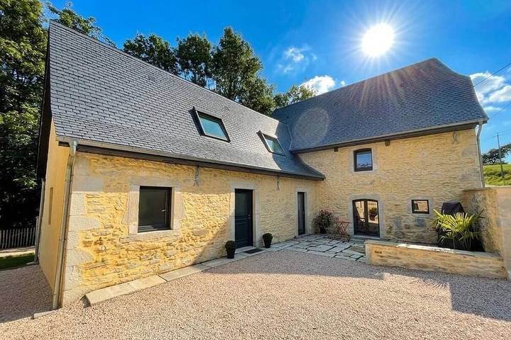Location de vacances pour 8 personnes, avec Terrasse à Lasseube