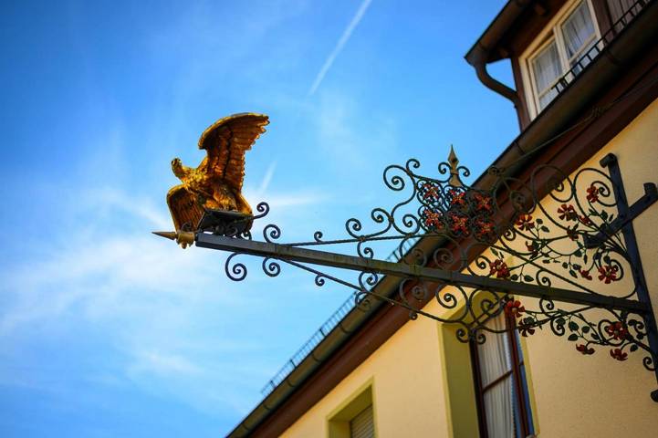 Gästehaus, mit Terrasse und Garten sowie Ausblick in Weinstadt