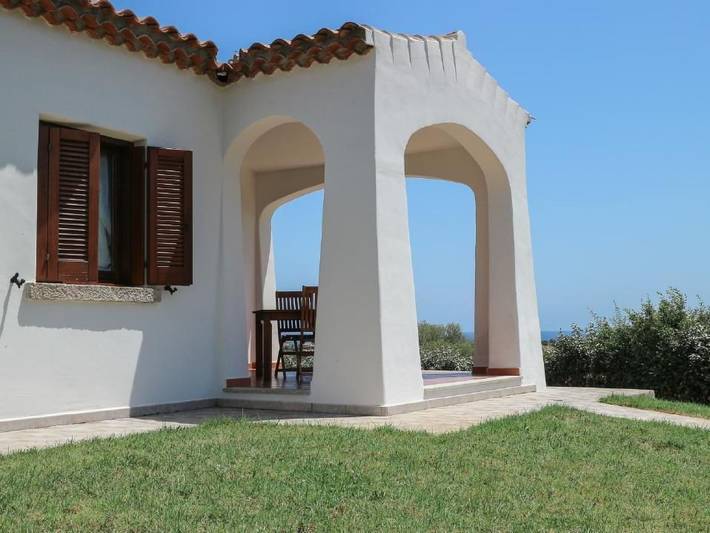 Gîte pour 2 personnes, avec piscine et jardin à Tanaunella - 4