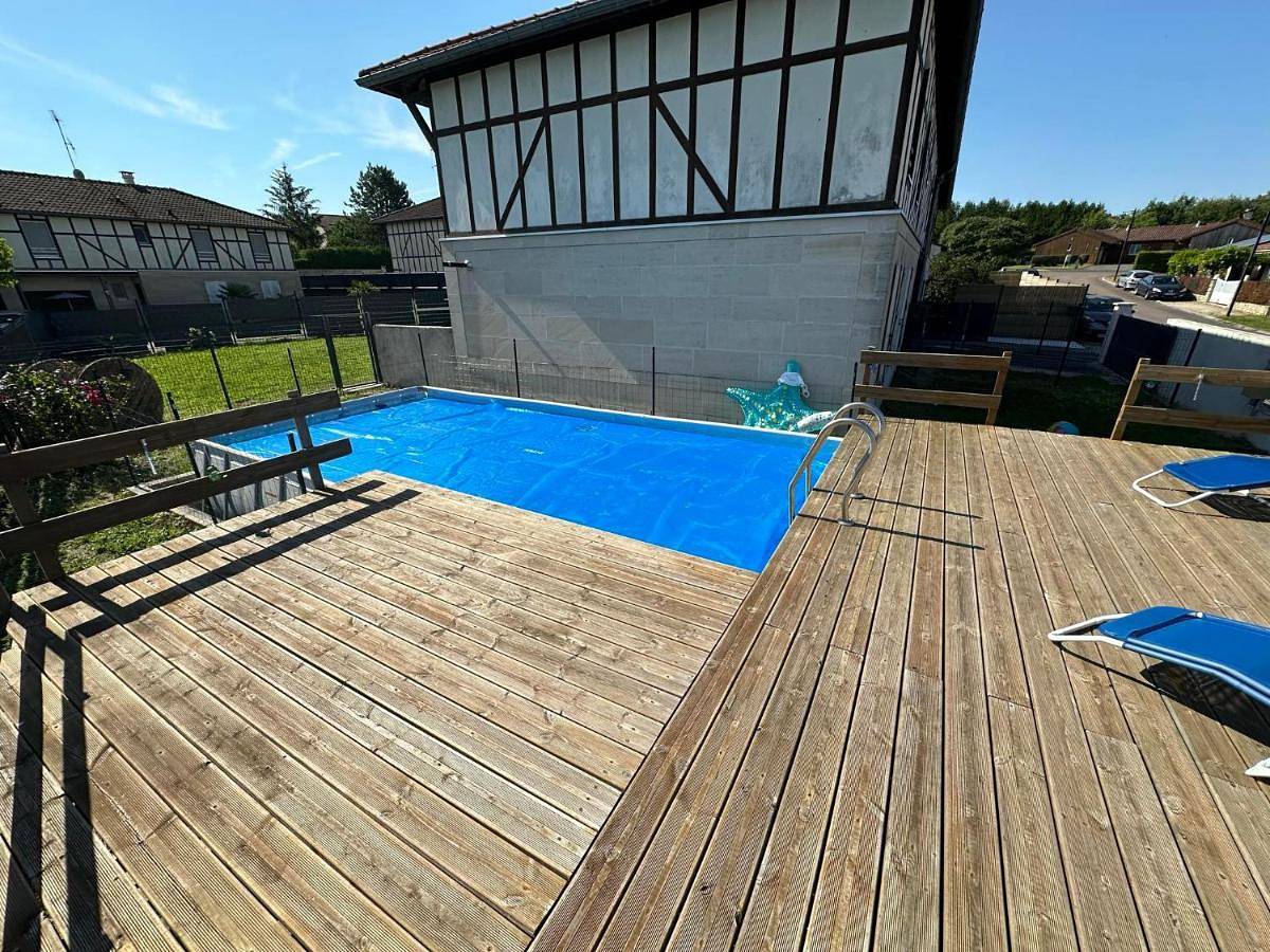 Four-Bedroom House in Saint-Amand-sur-Fion, Marne