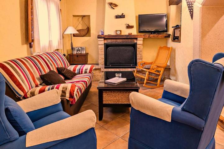 Casa rural para 10 personas, con vistas además de piscina y jardín, Se admiten mascotas en Provincia de Albacete - 3