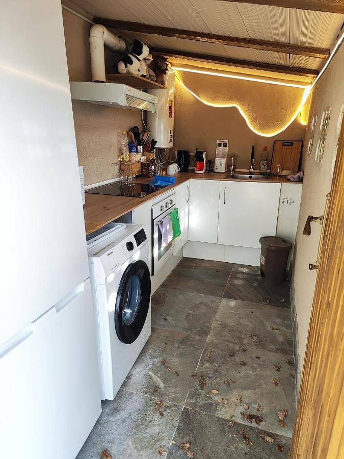 Location de vacances pour 6 personnes, avec jardin ainsi que piscine et vue à Badalona - 3