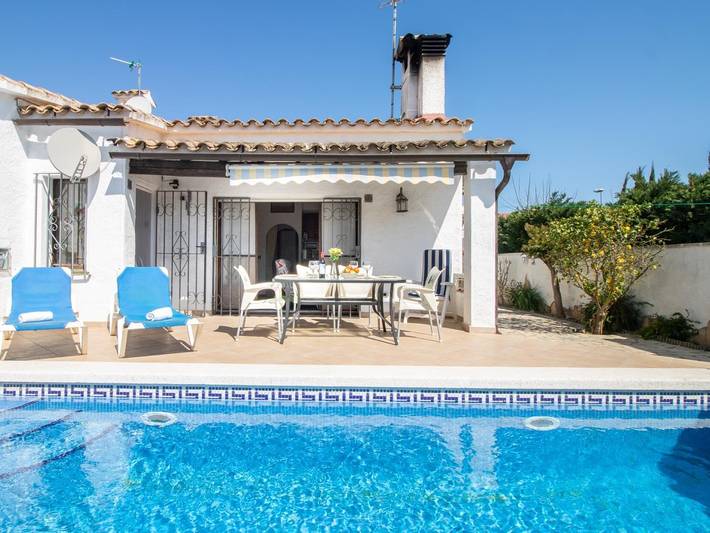 Ferienhaus für 6 Personen, mit Garten und Pool sowie Terrasse, mit Haustier in Empuriabrava - 4
