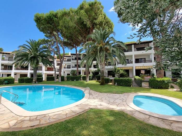 Apartment for 2 People in l'Escala, Costa Brava