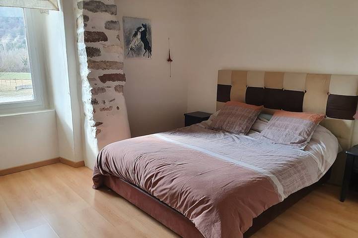 Gîte pour 7 personnes, avec Terrasse et Jardin à Revest-des-Brousses - 2