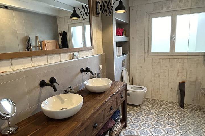 Location de vacances pour 6 personnes, avec jardin et terrasse, animaux acceptés à Saint-Aubin-de-Médoc - 4