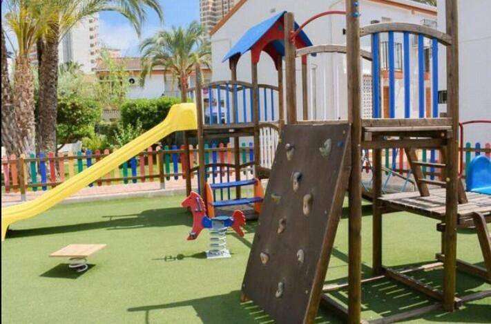 Geheel appartement, Rinconada Real Bungalow-Playa Levante in Benidorm, Costa Blanca
