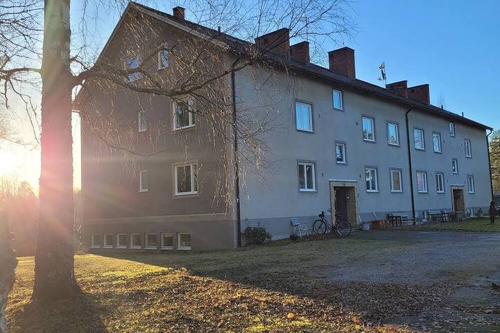 Ganze Wohnung, Die Lage der Wohnung bietet Dutzende von Aktivitäten, mitten in der Natur in Finspang, Östergötland