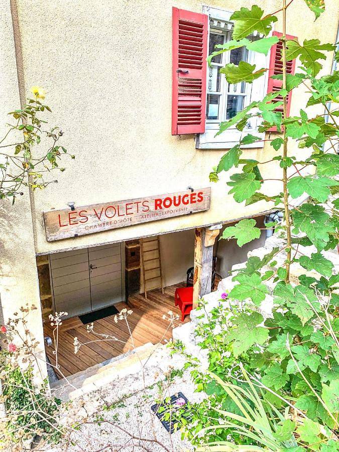Les Volets Rouges in Arbois (homonymie), Jura Francais