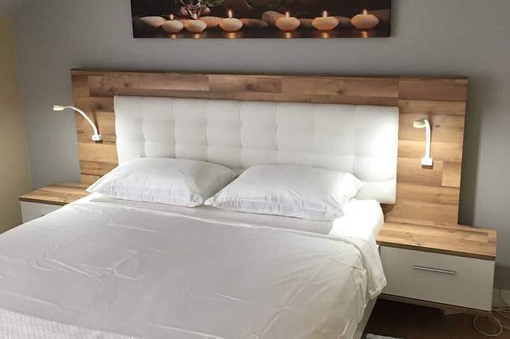 Ganze Wohnung, Tolle Ferienwohnung mit Aussicht, in der Nähe von Montreux in La Tour-de-Peilz, Genfer See