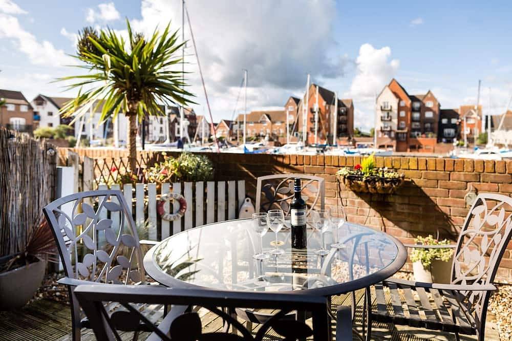 Holiday Home for 6 People in Eastbourne, East Sussex