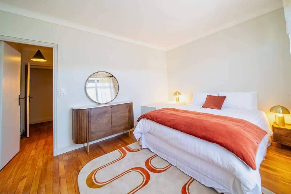 Luxury Villa w/ Jacuzzi & Gym for 15 Guests in Boulogne-sur-Mer, Boulogne-sur-Mer und Umgebung