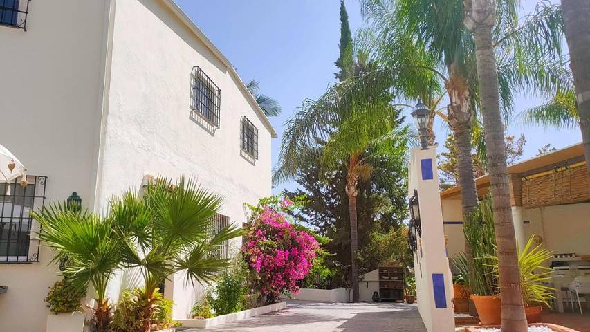 Casa para 2 personas, con piscina además de vistas y jardín en Benalmádena