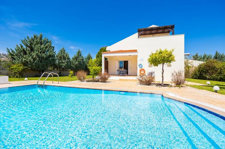 Villa für 4 Personen, mit Garten und Balkon auf Rhodos - 2