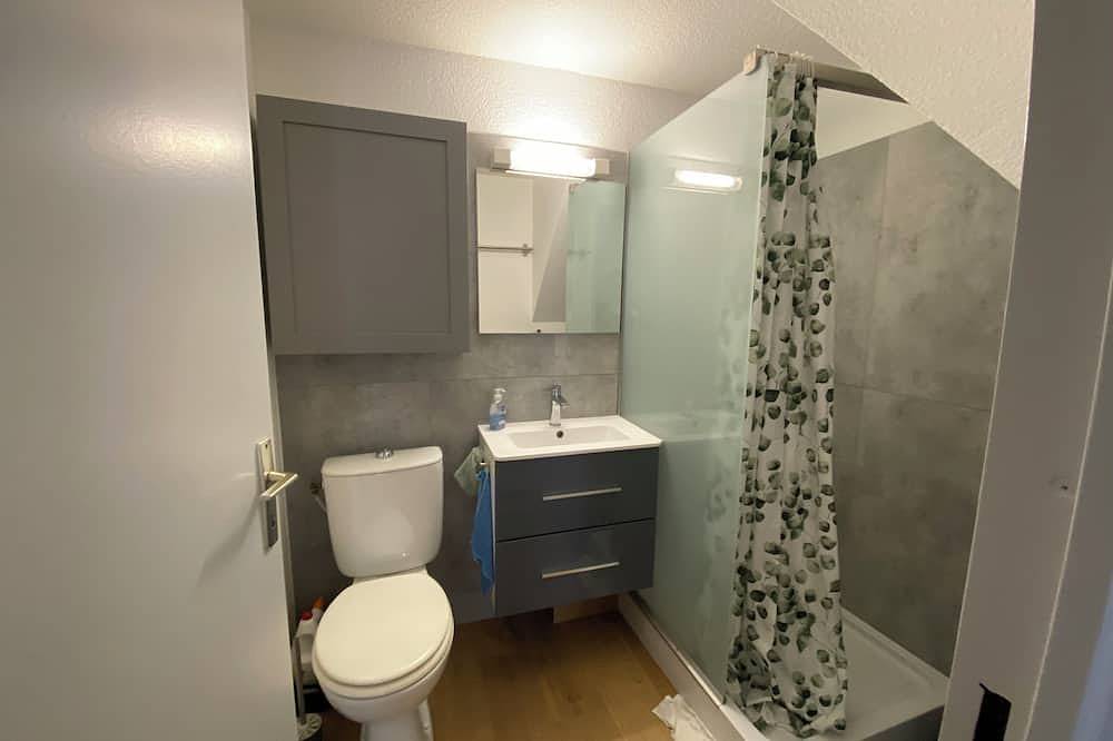 T2 vacation home in Sorède, near Argeles, with swimming pool and private parking in Sorède, Céret und Umgebung