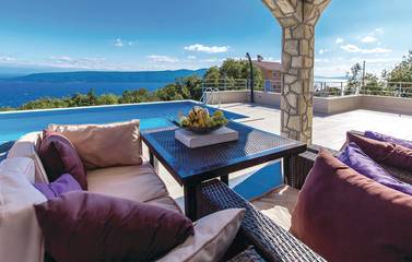 Ferienhaus für 6 Personen, mit Garten und Ausblick in Kroatien
