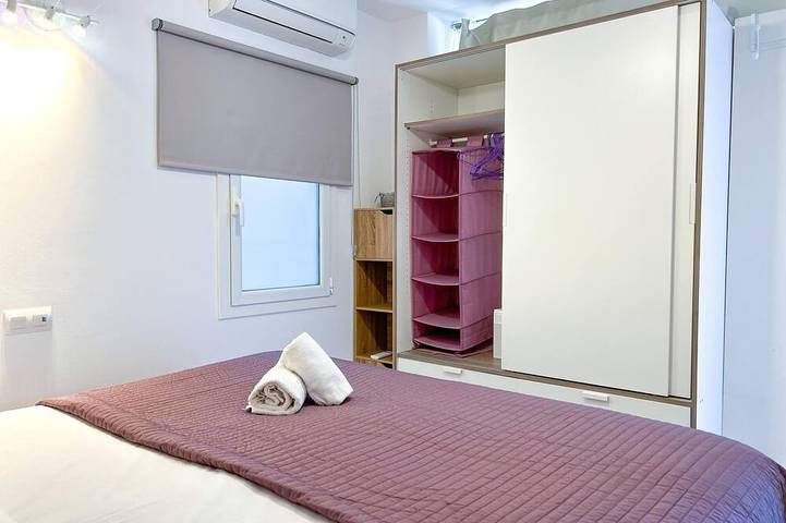 Appartement entier, Charming attic apartment, fantastic roof terrace in Vilanova i la Geltrú, Garraf