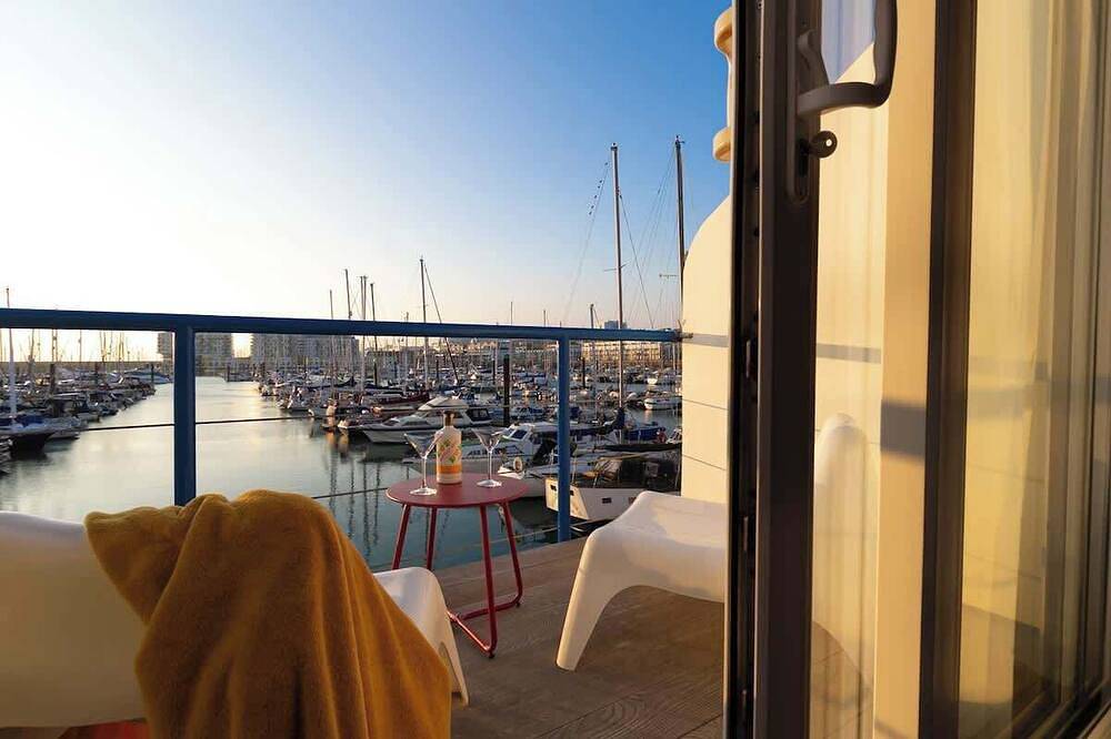 The Marina retreat -free parking in Brighton Marina, Brighton
