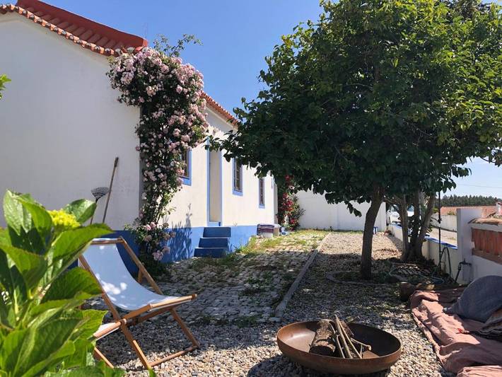 Gîte pour 2 personnes, avec jardin et vue, animaux acceptés à Moita dos Ferreiros