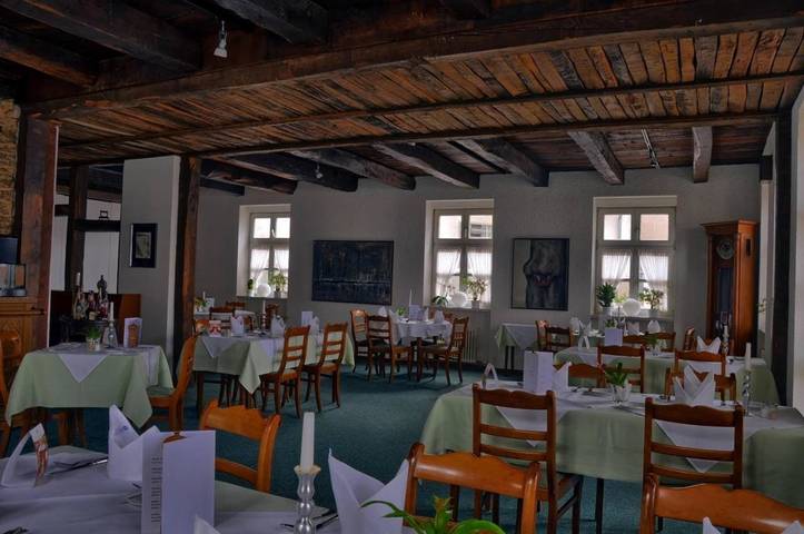 Hotel für 3 Personen, mit Terrasse in Altena