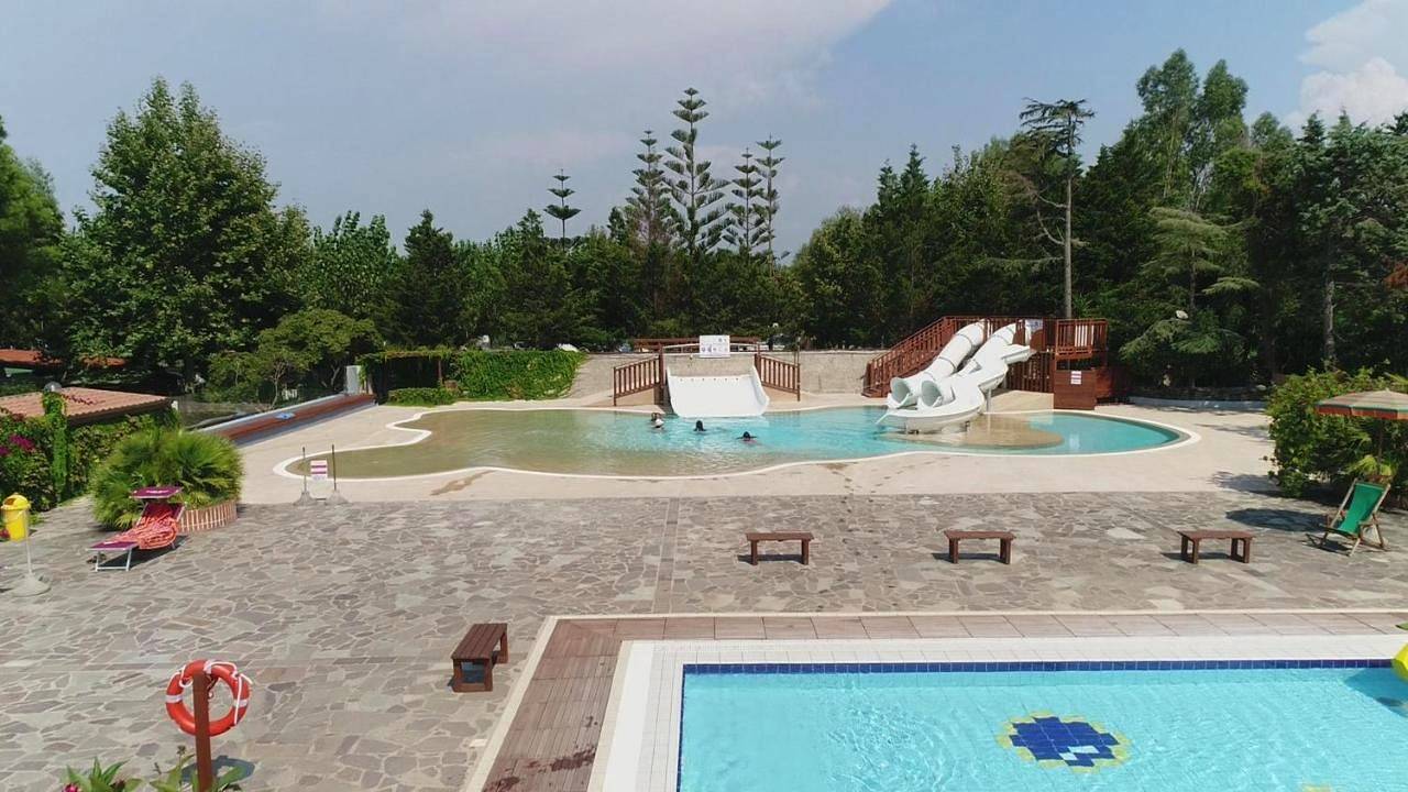 Happy Camp mobile homes in Camping Village Paestum in Eboli, Costa tirrenica Campania