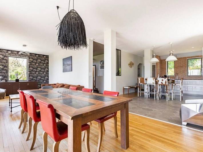 Gîte pour 10 personnes, avec jardin et terrasse à Vichy - 2