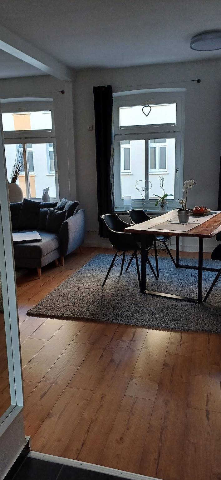 Ganze Wohnung, Ferienwohnung 'Stilvolle Ferienwohnung' mit Wi-Fi in Schwerin, Schweriner See