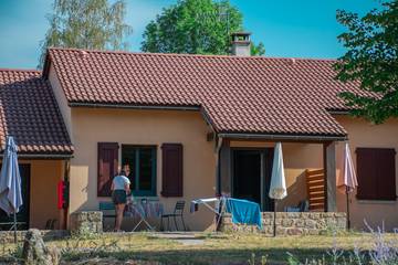 Gîte pour 4 personnes, avec terrasse dans Lozère