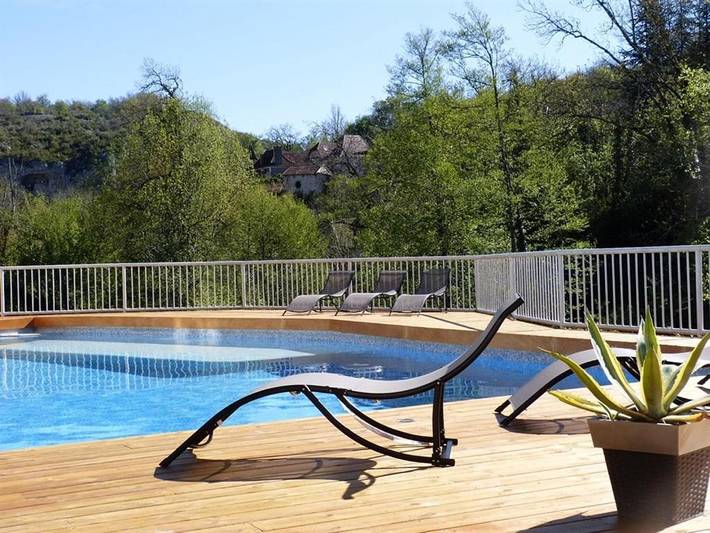 Hôtel pour 2 personnes, avec terrasse et piscine à Cabrerets