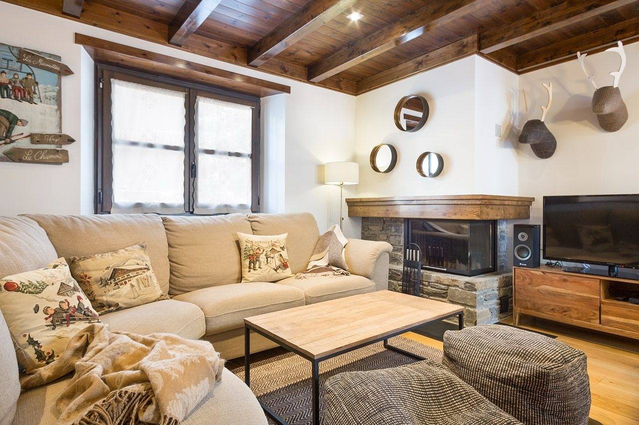 Appartement entier, Appartement de vacances pour 6 personnes avec terrasse in Baqueira, Naut Aran