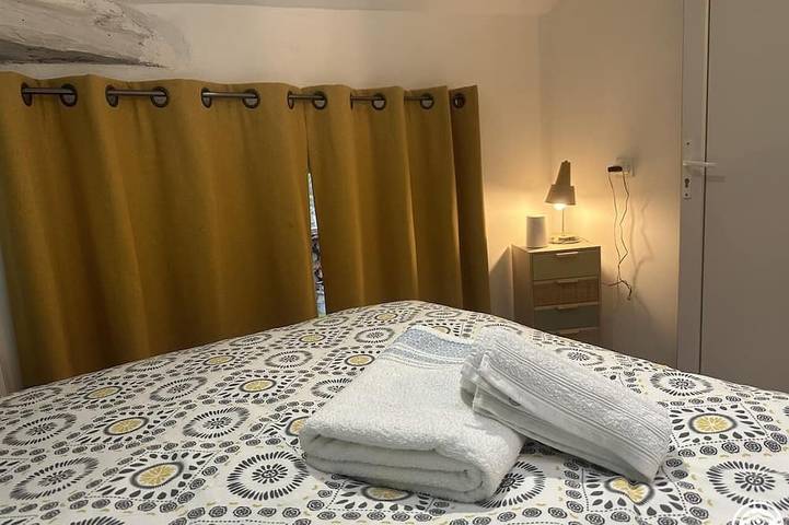 Location de vacances pour 2 personnes, avec Jardin dans Grièges - 3