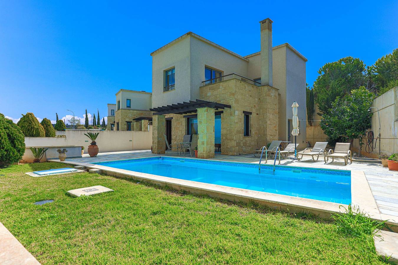 Villa Styliani: Panoramic Views, Pool, away in South Cyprus