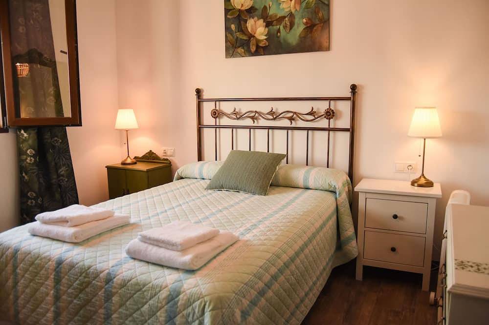 Villa en el sur de Córdoba: ¡En el centro de Andalucía! in Rute, Sierras Subbéticas