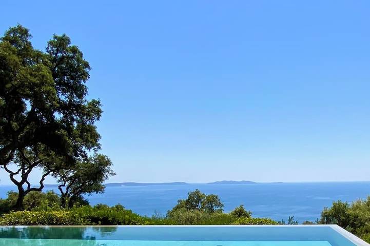 Location de vacances pour 6 personnes, avec Jardin dans Office De Tourisme De Rayol Canadel