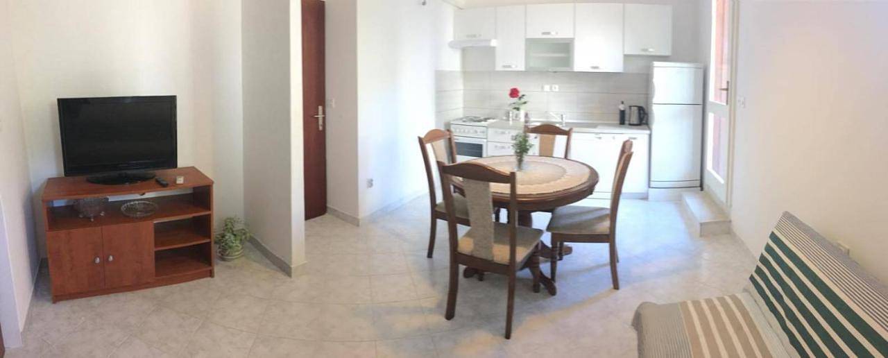 Two-Bedroom Apartment in Komiža, Split-Dalmatie